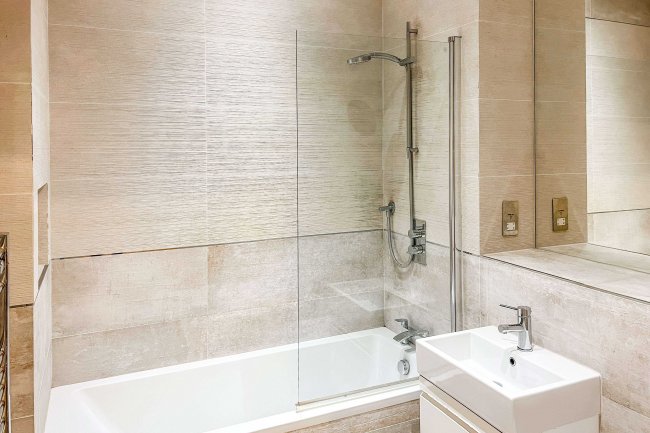 Flat 7 Technology House, Furlong Road, Bourne End, Buckinghamshire, SL8 5AJ 2