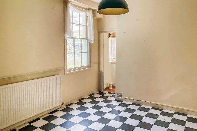 78 Staplegrove Road, Taunton, Somerset, TA1 1DJ 6