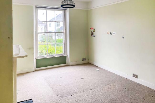 78 Staplegrove Road, Taunton, Somerset, TA1 1DJ 6