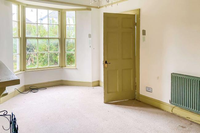 78 Staplegrove Road, Taunton, Somerset, TA1 1DJ 6