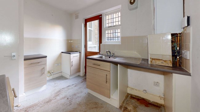 Flat A, 5 Elsinore Road, Forest Hill, London, SE23 2SH 3