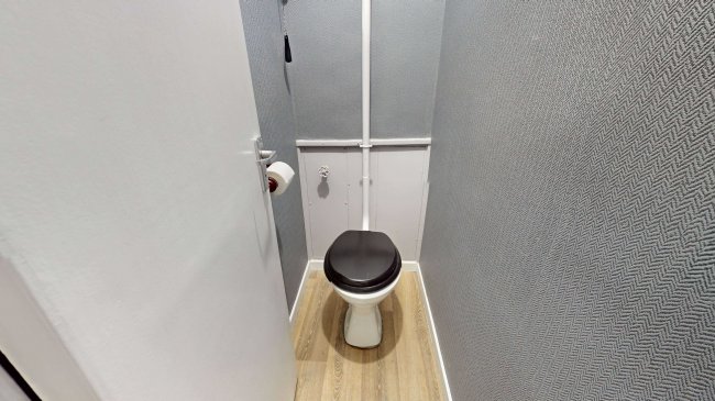 23 Sleaford House, Blackthorn Street, Bow, E3 3PY 1