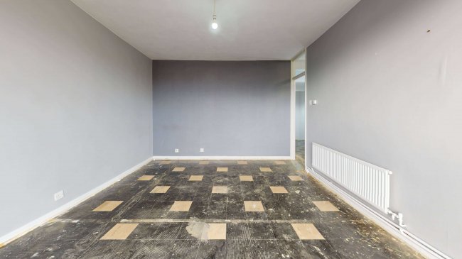 23 Sleaford House, Blackthorn Street, Bow, E3 3PY 1