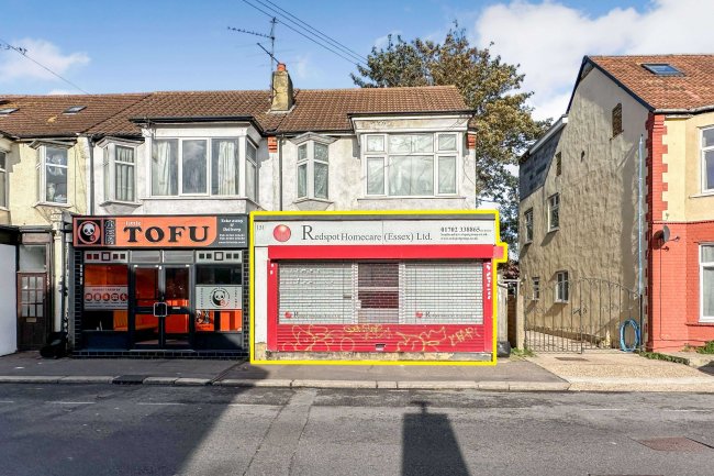 Ground Floor, 151 Fairfax Drive, Westcliff-on-Sea, SS0 9BQ 9