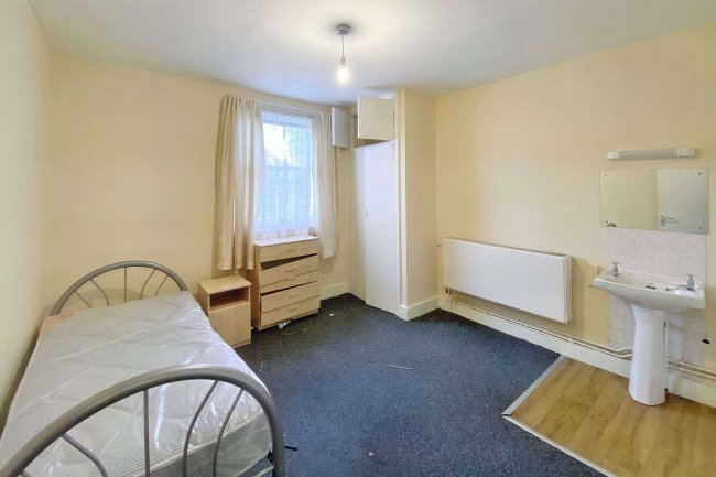 5 Barlby Road, North Kensington, London, W10 6AN 2