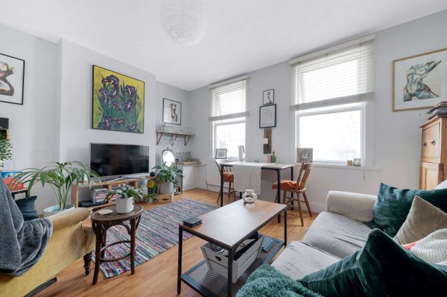 154A New Cross Road, Lewisham, SE14 5BA 9