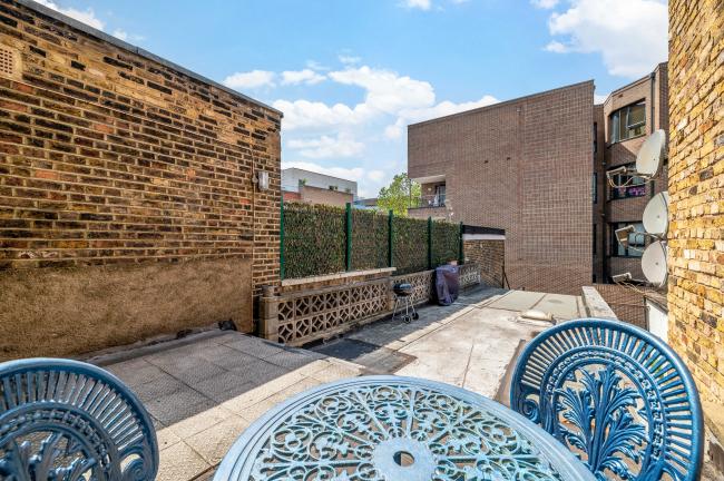 154A New Cross Road, Lewisham, SE14 5BA 9