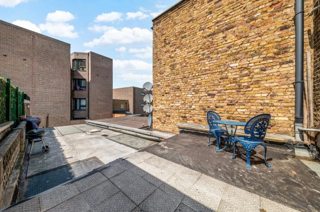 154A New Cross Road, Lewisham, SE14 5BA 9