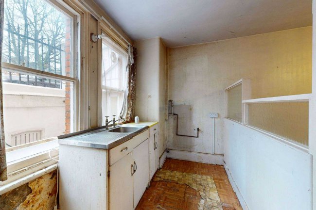 31A Primrose Gardens, Belsize Park, London NW3 4UL 6