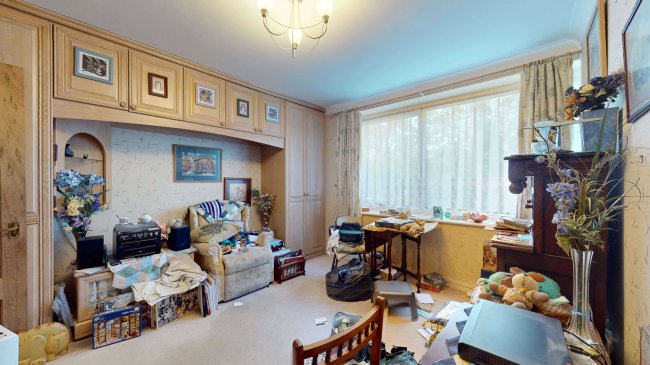 6 Beechcroft Court, 16 Liskeard Gardens, Blackheath, London SE3 0PJ 1