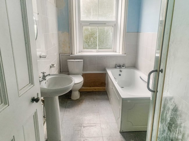 Flats 1-6, Stourpaine Lodge, Shaston Road, Stourpaine, Blandford Forum, DT11 8TD 10