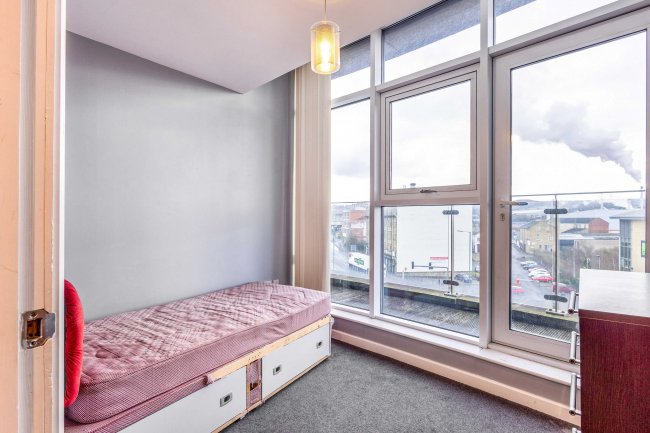 326 The Gatehaus, Bradford, BD1 5BL 3