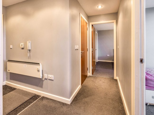 326 The Gatehaus, Bradford, BD1 5BL 3