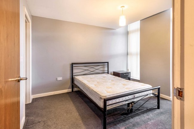 326 The Gatehaus, Bradford, BD1 5BL 3