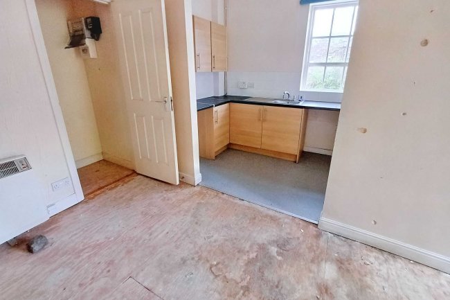 98 Gell Street, Sheffield S3 7QW & 5 Conway Street, Sheffield, S3 7SU 5