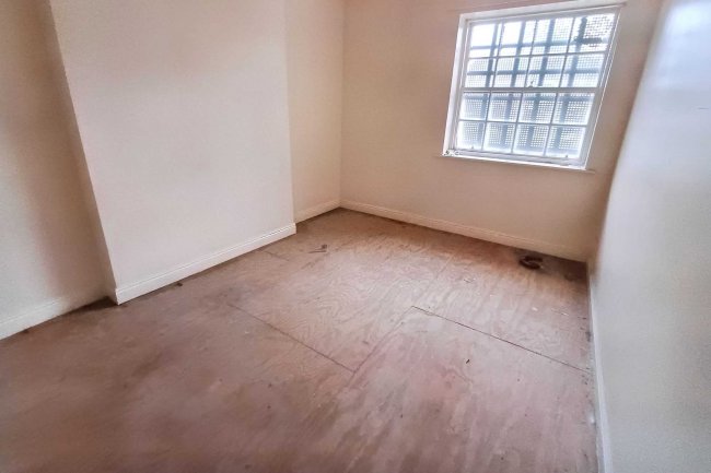 98 Gell Street, Sheffield S3 7QW & 5 Conway Street, Sheffield, S3 7SU 5