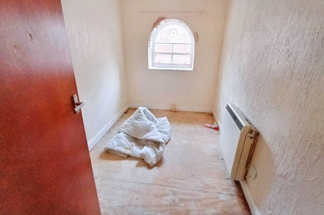 98 Gell Street, Sheffield S3 7QW & 5 Conway Street, Sheffield, S3 7SU 5