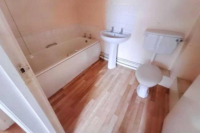 98 Gell Street, Sheffield S3 7QW & 5 Conway Street, Sheffield, S3 7SU 5