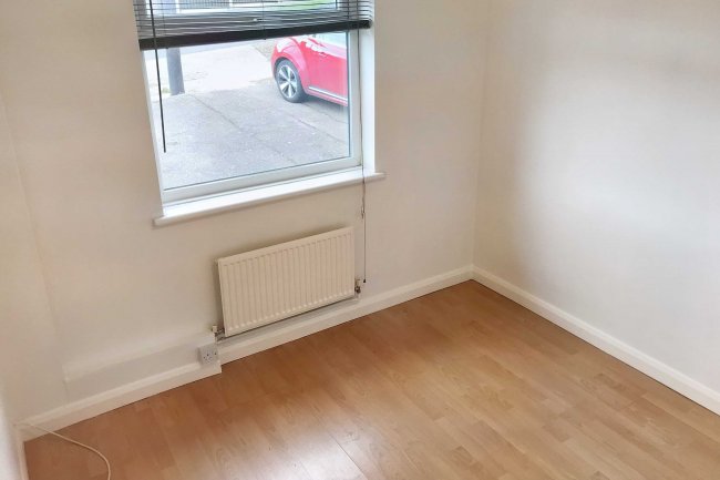 3 Preston Gardens, Rayleigh, SS6 9LR 6