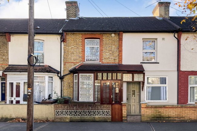 79 Wedderburn Road, Barking, Essex, IG11 7XF 8