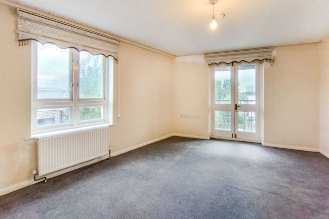 17 Vivian Comma Close, Finsbury Park, London N4 2QB 1