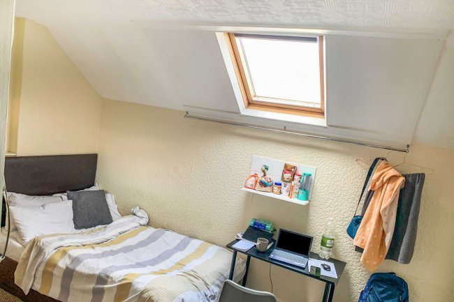 3A Palatine Road, Blackpool, FY1 4BT 4