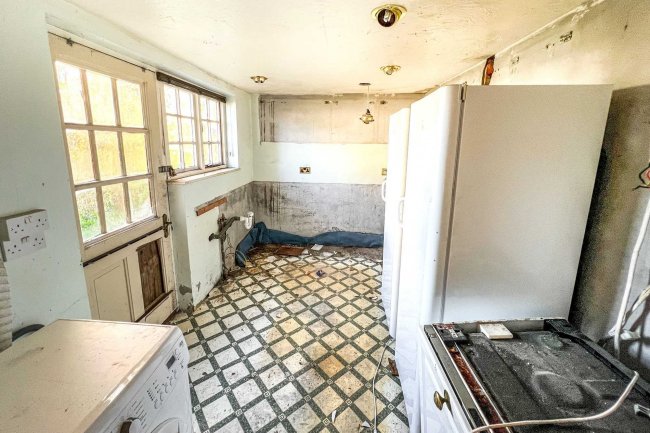 10 Tower Street, Alton, GU34 1NS 10