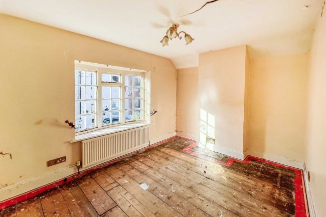 10 Tower Street, Alton, GU34 1NS 10