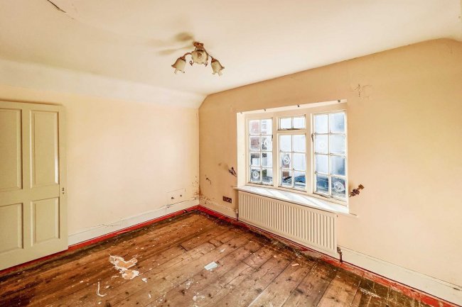 10 Tower Street, Alton, GU34 1NS 10