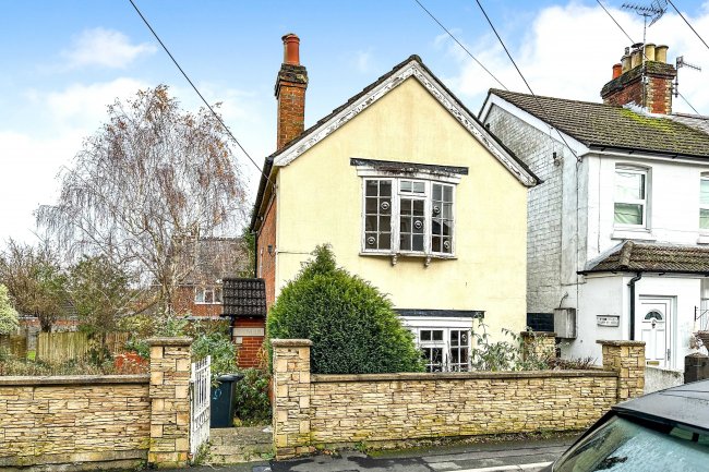 10 Tower Street, Alton, GU34 1NS 10