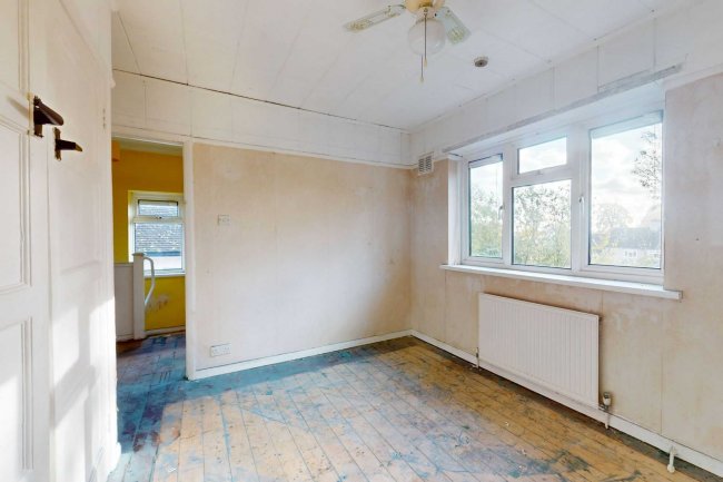 25 Leysdown Avenue, Bexleyheath, DA7 6AZ 5