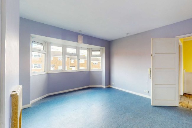 25 Leysdown Avenue, Bexleyheath, DA7 6AZ 5