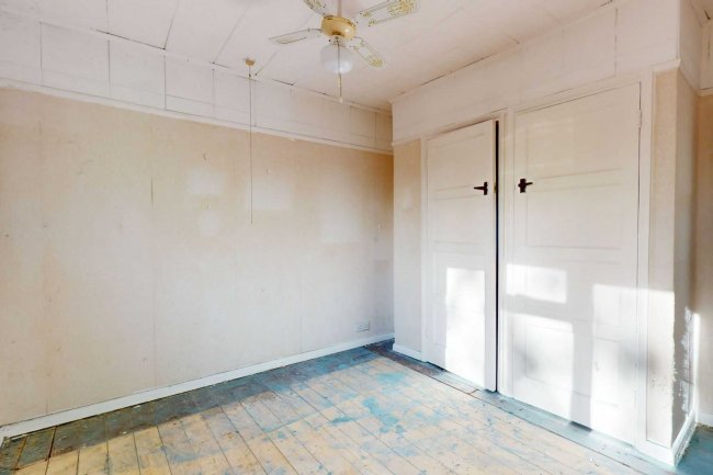 25 Leysdown Avenue, Bexleyheath, DA7 6AZ 5