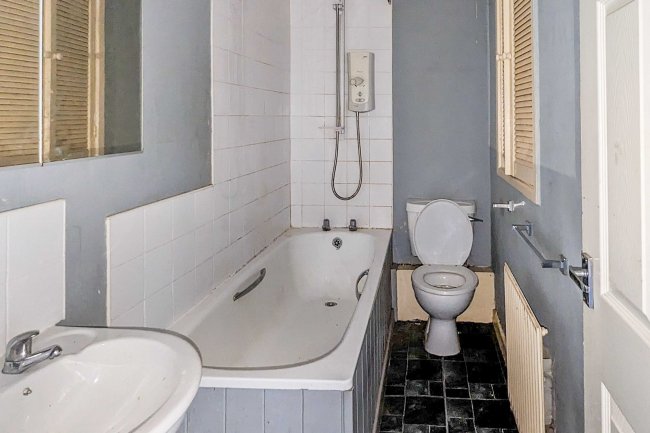 36 Broomhill Close, Eckington, Sheffield, S21 4GZ 9