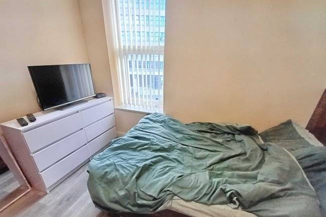 18 Moor Lane, Preston, Lancashire, PR1 7AT 8