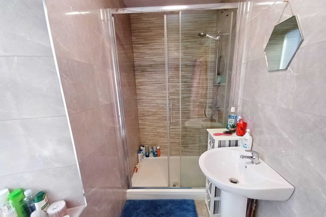 18 Moor Lane, Preston, Lancashire, PR1 7AT 8