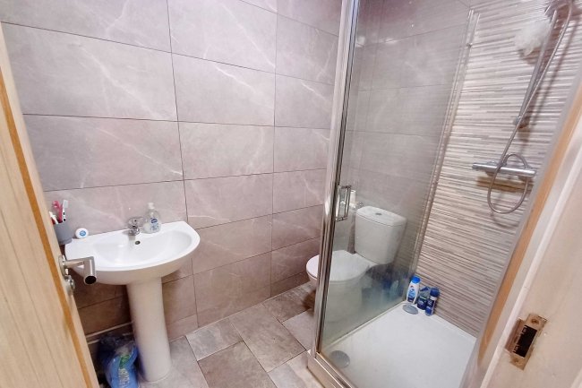 18 Moor Lane, Preston, Lancashire, PR1 7AT 8