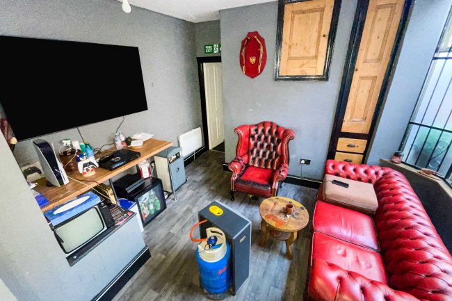 27, 27A Princes Avenue, Kingston upon Hull, East Riding of Yorkshire HU5 3RX 2