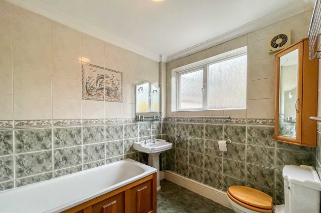 2 Abbey Wood Road, Abbey Wood, London, SE2 9NP 4