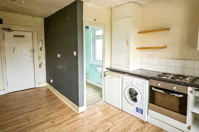 118 Cheltenham Road, Nunhead, London SE15 3AR 2