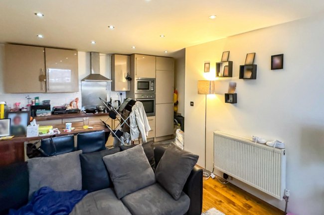 118 Cheltenham Road, Nunhead, London SE15 3AR 2