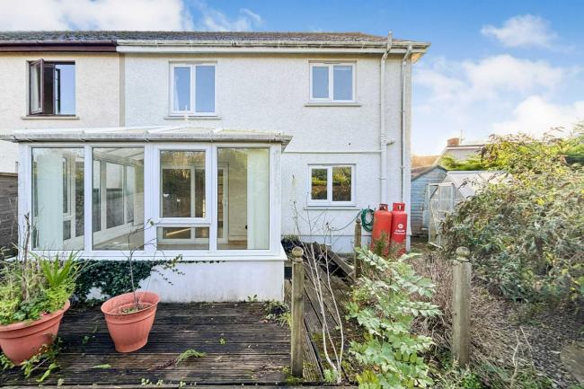 Meadow House, Broadway, Laugharne SA33 4NS 2