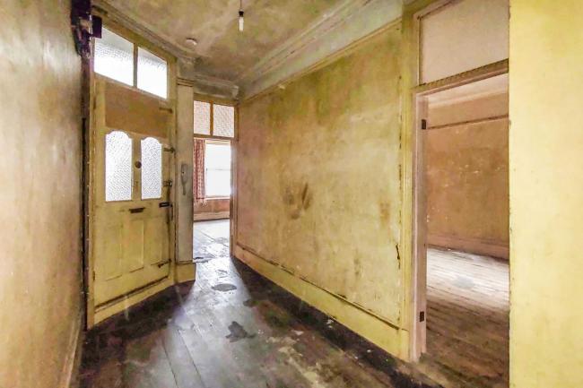 Flat 40 Sheengate Mansions, 229 Upper Richmond Road West, Mortlake, London, SW14 8QS 2