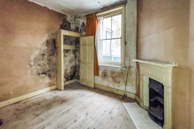 Flat 40 Sheengate Mansions, 229 Upper Richmond Road West, Mortlake, London, SW14 8QS 2