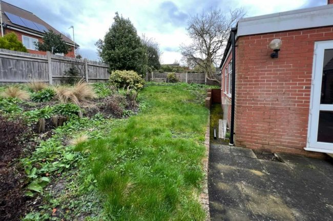 Epsom Lodge Nursing Home, 1 Burgh Heath Road, Epsom KT17 4LW 4