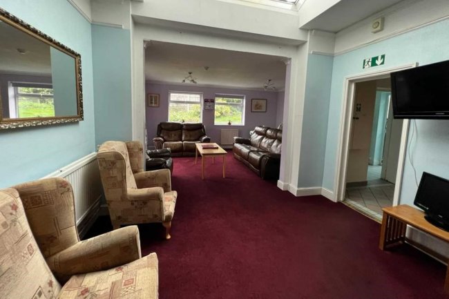 Epsom Lodge Nursing Home, 1 Burgh Heath Road, Epsom KT17 4LW 4