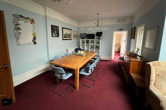 Epsom Lodge Nursing Home, 1 Burgh Heath Road, Epsom KT17 4LW 4