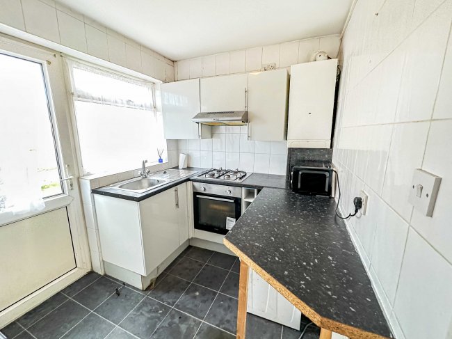 30 Low Hall Lane, Walthamstow, E17 8BE 2