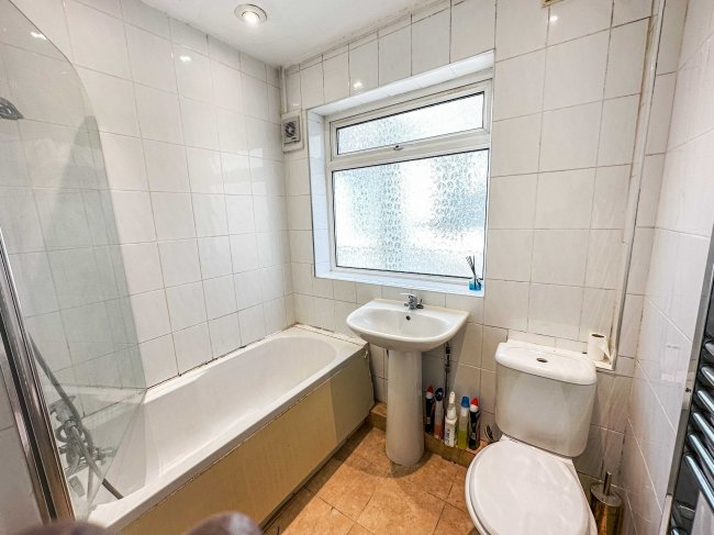 30 Low Hall Lane, Walthamstow, E17 8BE 2