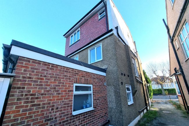 34 Dollis Hill Lane, London NW2 6JE 8